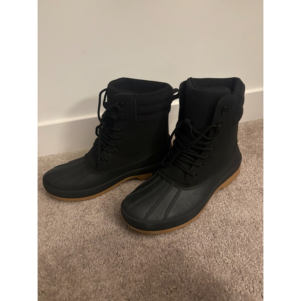 MEN'S WINTER BOOTS SIZE TEN GOODFELLOW